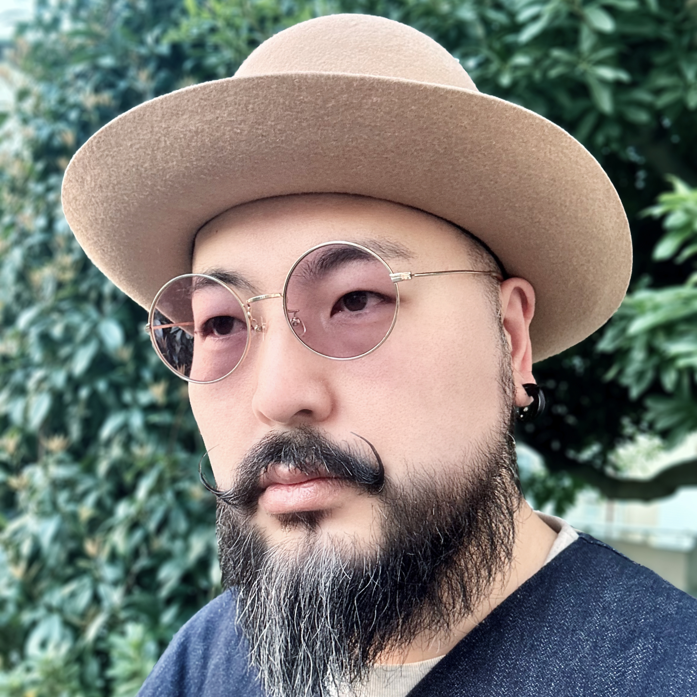 高見 新