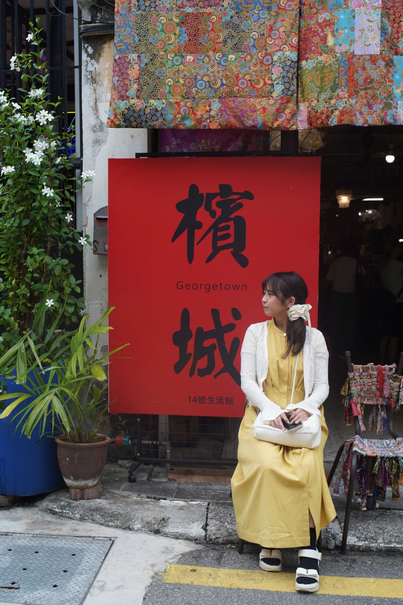 ジョージタウンの傘のストリートアート「Umbrella Alley」